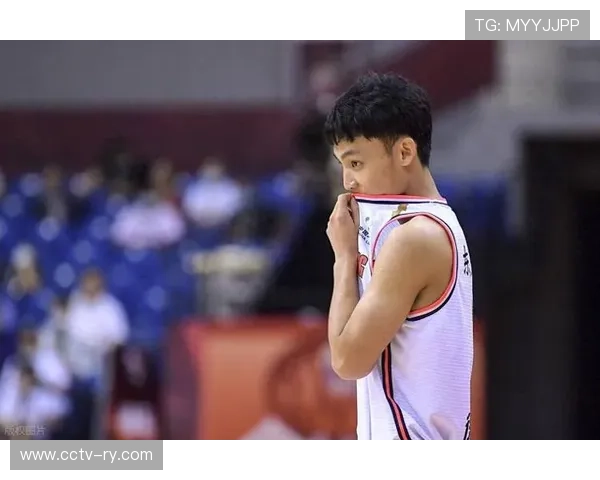 媒体人曝徐杰张宁将缺席亚洲杯剩余赛事 已于6日启程回国 媒体人曝徐杰张宁将缺席亚洲杯剩余赛事 已于6日启程回国