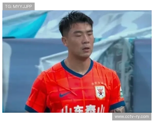 山东泰山后卫石柯迎来职业生涯300场里程碑成就中国顶级联赛新纪录 山东泰山后卫石柯迎来职业生涯300场里程碑成就中国顶级联赛新纪录