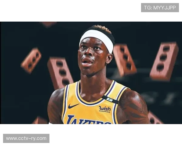 施罗德坚定发声稳住军心:主帅缺席不会影响球队专注争胜目标 施罗德坚定发声稳住军心:主帅缺席不会影响球队专注争胜目标